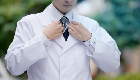 医師の身だしなみ