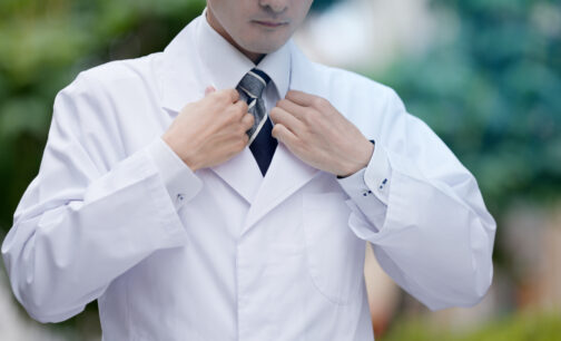 医師の身だしなみ